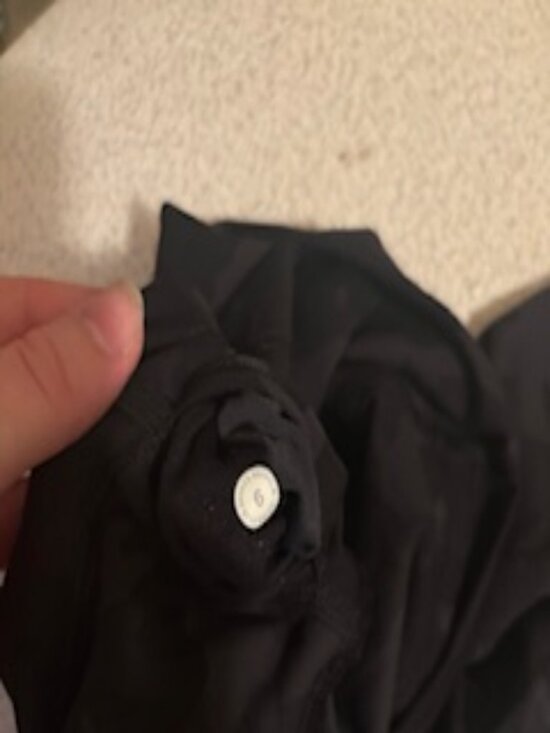 Lululemon camo biker shorts 6" - Picture 4 of 4